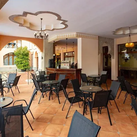 Family Apartment *